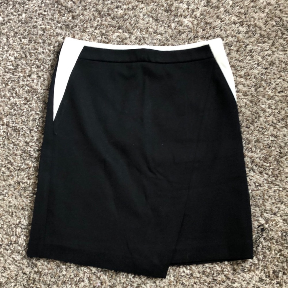 White House black market skirt